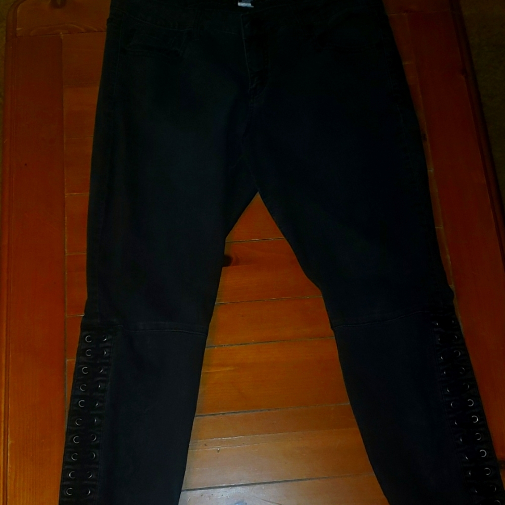 Torrid Denim Black ⚫ Size 16 R Laces on legs